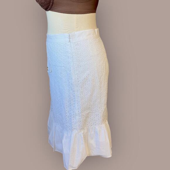 Isaac Mizrahi Live Embroidered Eyelet Button Up Ruffled Hem Skirt Size 28W White - Picture 3 of 14
